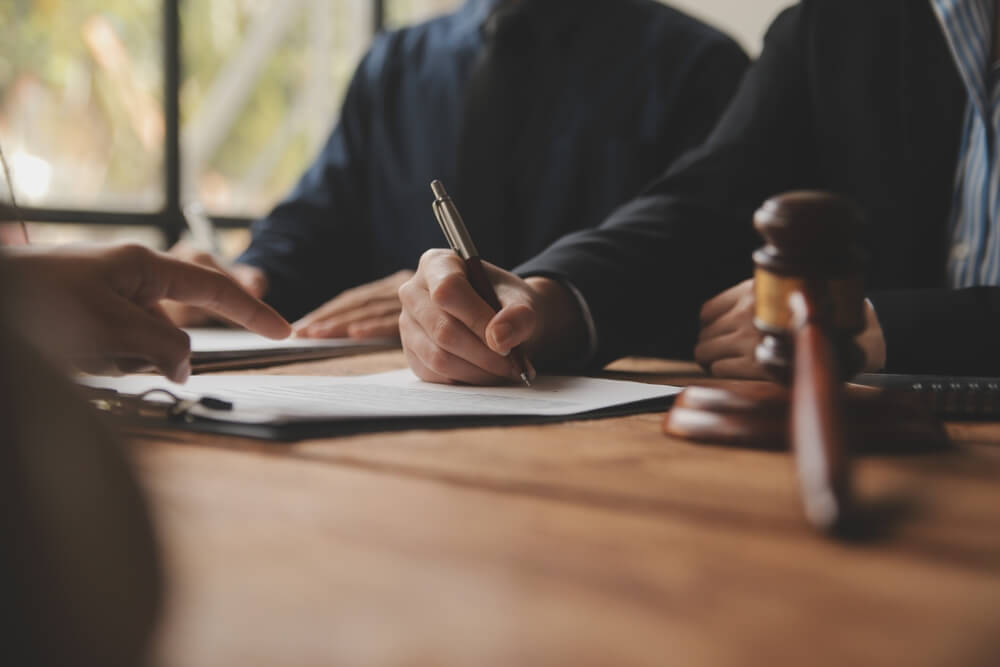 Do I Still Need a Divorce Lawyer If My Ex and I Agree on Everything?